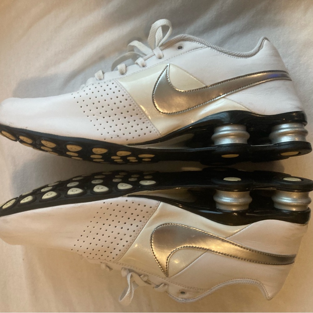 Nike Shox Deliver Leather Shoes White Black Silver Mens 13. 317547 109.